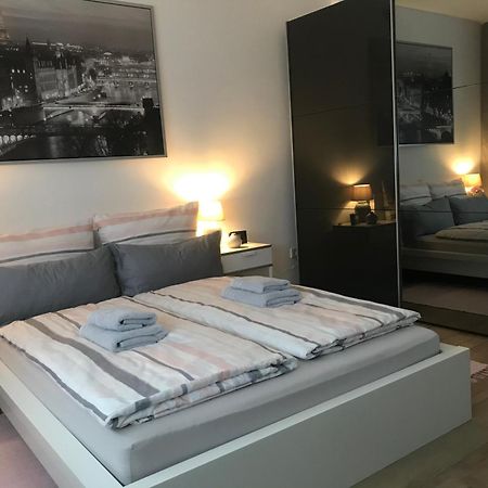 Sulzbach  Neu! Top Apartment! 7Km Saarbruecken! Terrasse, Garten! מראה חיצוני תמונה